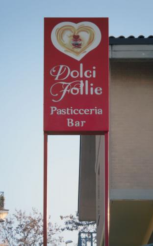 giotto-pubblicita-insegna-dolci-follie